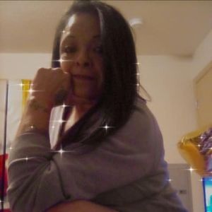 Meet your Posher, Desenia